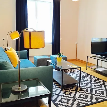 Aparthotel - Town Hall Square 3*