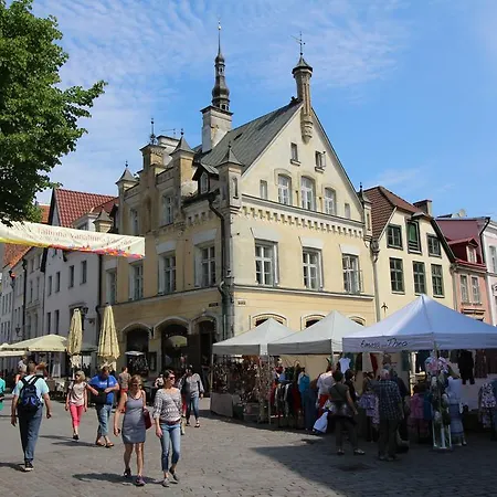 - Town Hall Square Aparthotel