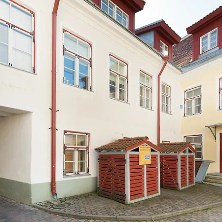 - Town Hall Square Aparthotel