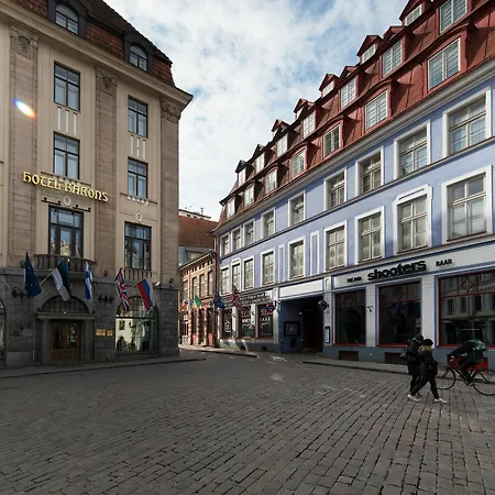 - Town Hall Square Apartmanhotel Tallinn