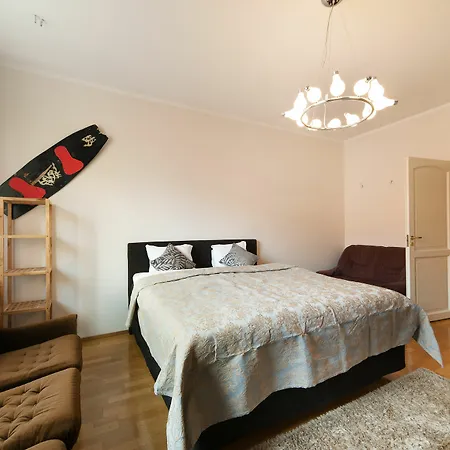 Aparthotel - Town Hall Square 3*