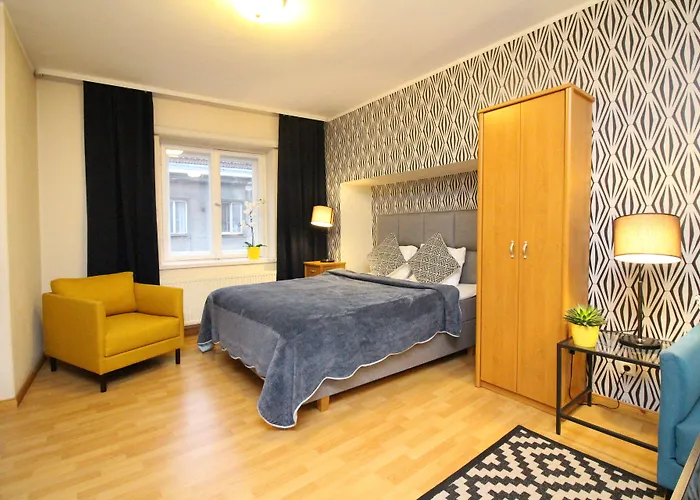 - Town Hall Square 3* Ταλίν