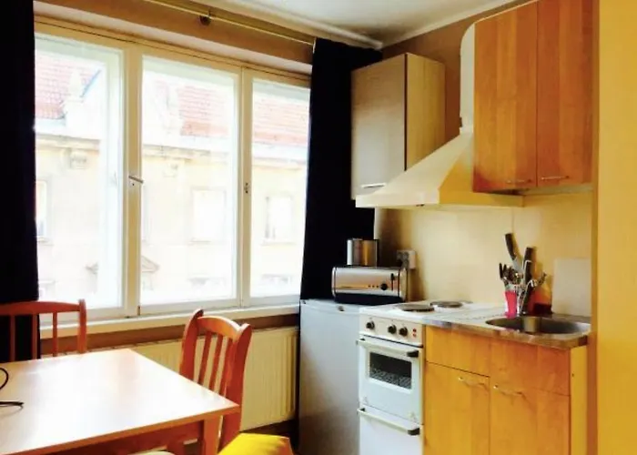 - Town Hall Square 3* 탈린