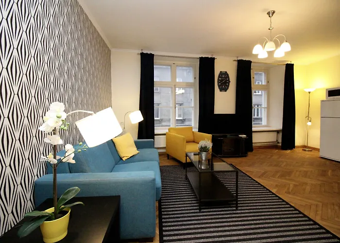 Aparthotel - Town Hall Square 3*