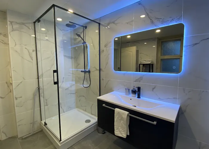 - Town Hall Square Aparthotel