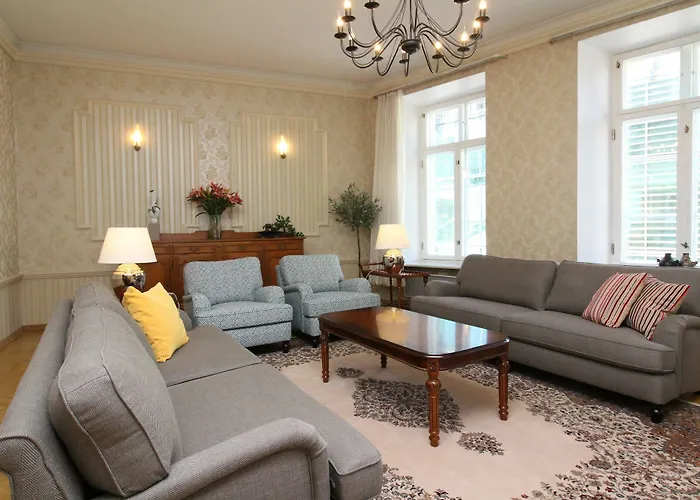 Ξενοδοχείο με διαμερίσματα - Town Hall Square Ταλίν