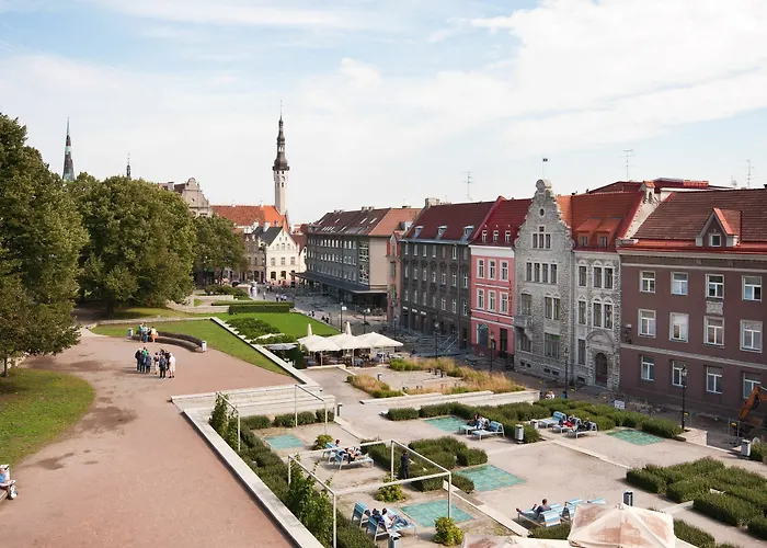 - Town Hall Square Ξενοδοχείο με διαμερίσματα 3*