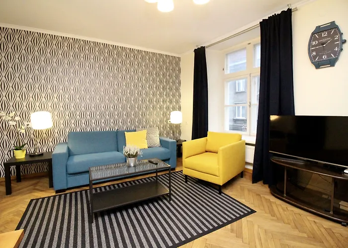 塔林市政厅广场 - 城市公寓